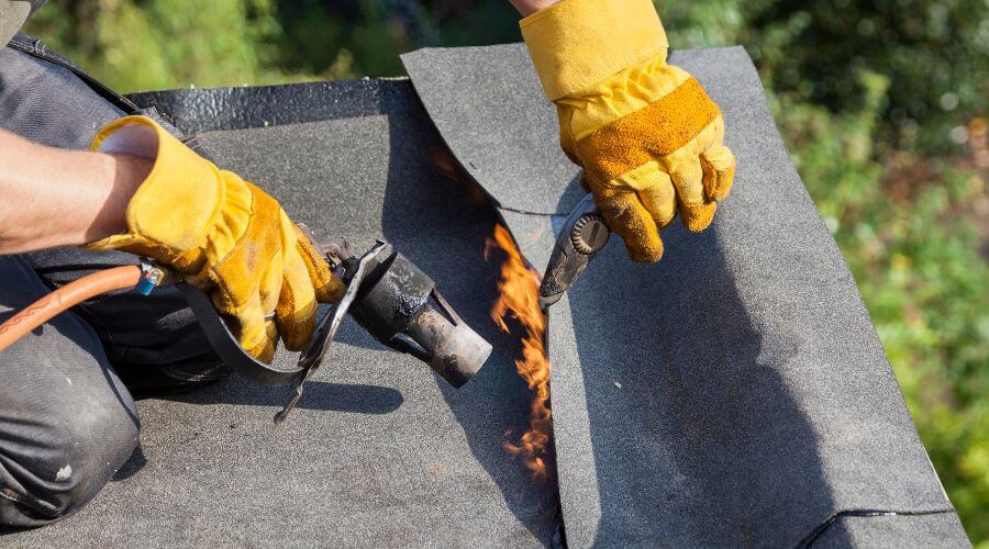 Professional gutter cleaning in Sanford, CO